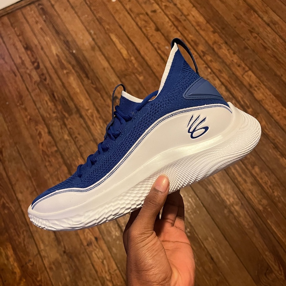 NEW Under Armour Stephen Curry 8 blue color way